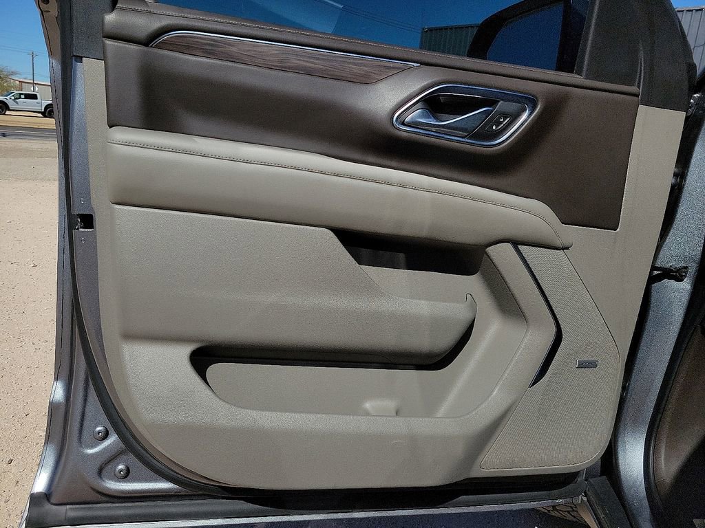 Used 2021 Chevrolet Tahoe Z71 w/ Z71 Off-Road Package image 18