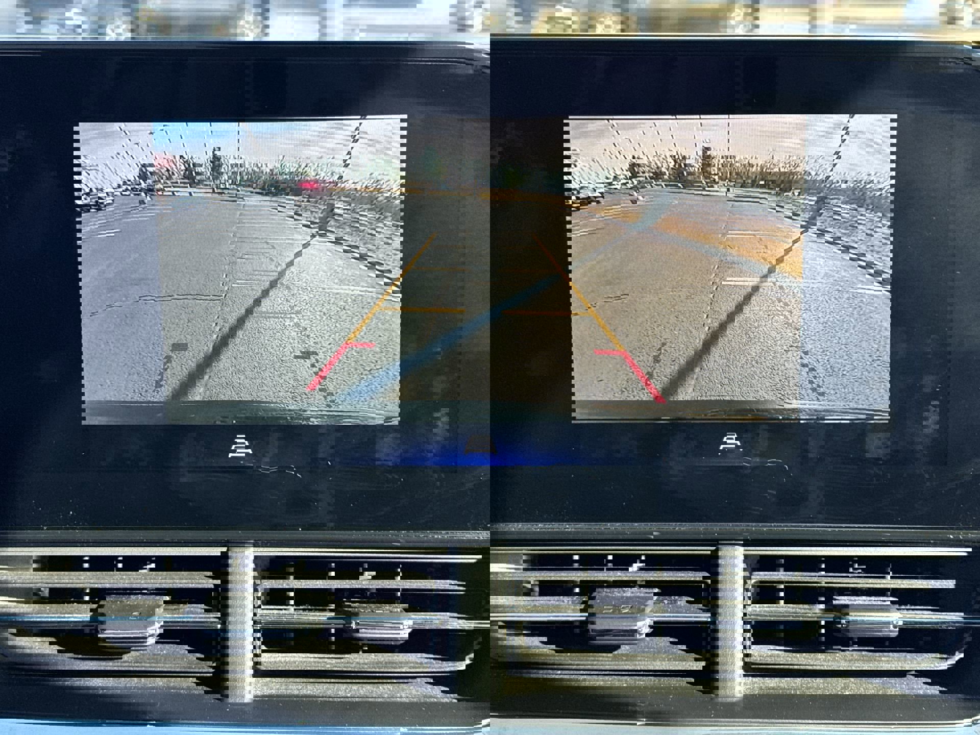 Used 2024 Chevrolet Trax LT w/ Driver Confidence Package image 17