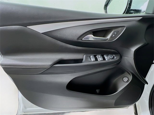 Used 2024 Buick Envista Avenir image 32