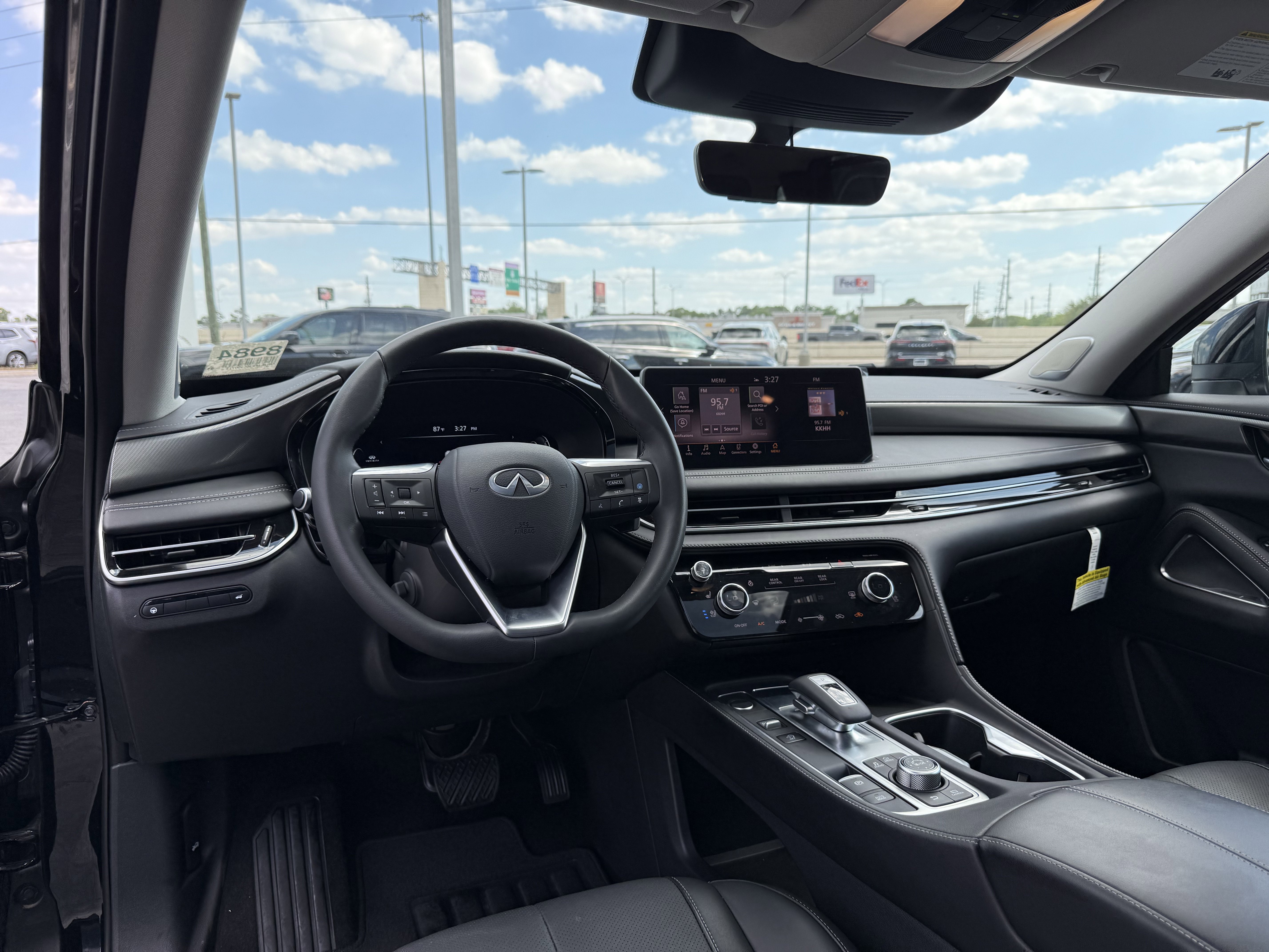 Certified 2025 INFINITI QX60 Luxe image 15