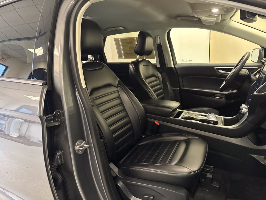 Used 2024 Ford Edge SEL w/ Convenience Package AWD/4WD image 40