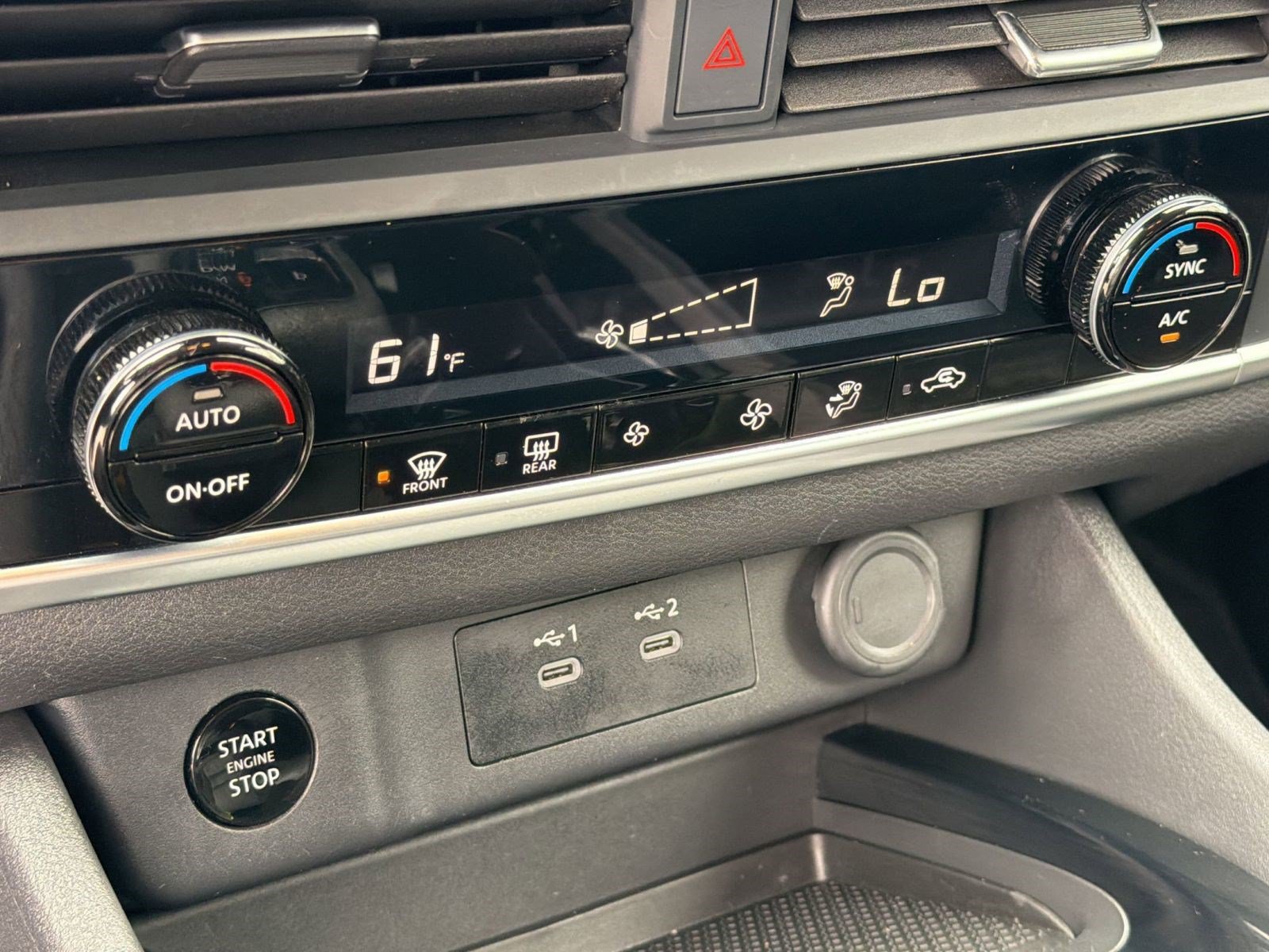 Used 2025 Nissan Rogue SV FWD image 18