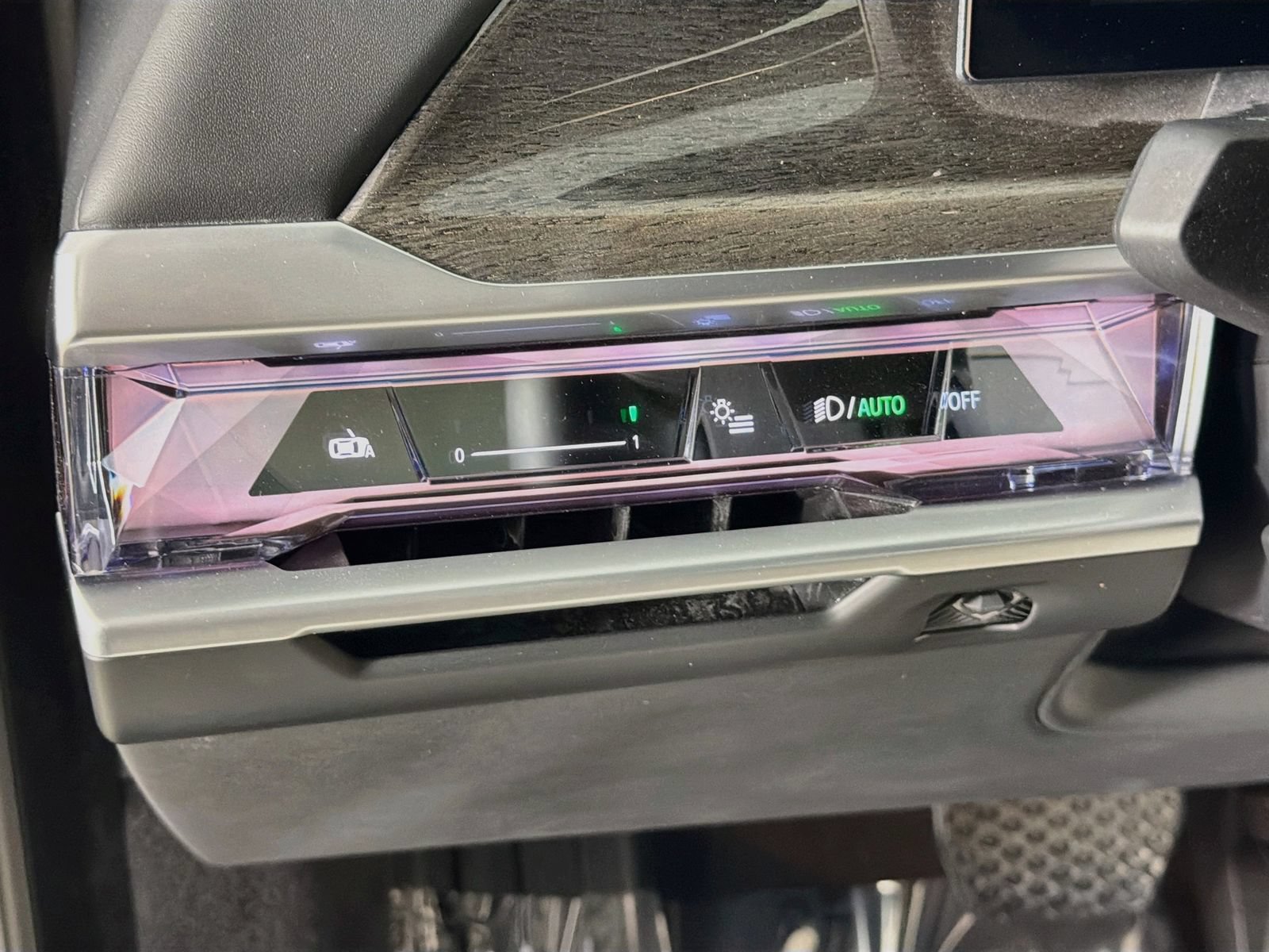 Certified 2024 BMW i7 eDrive50 w/ Executive Package RWD image 10