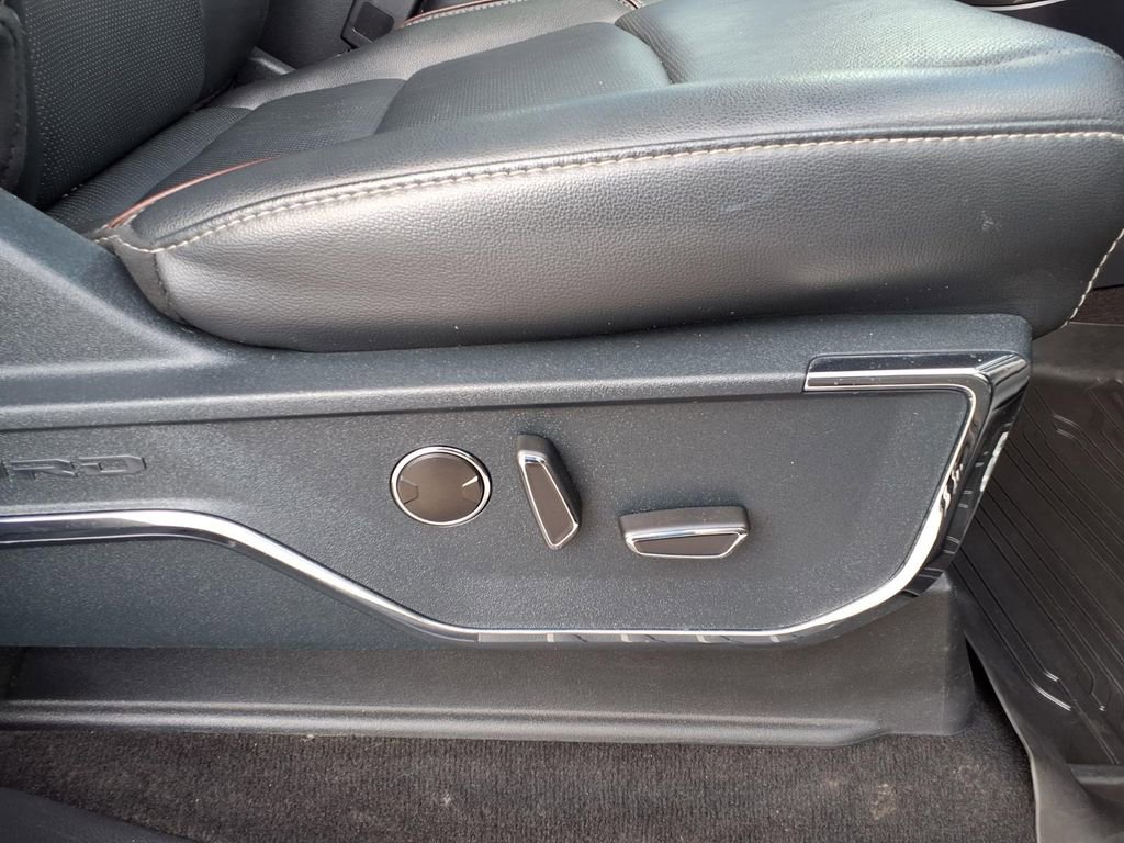 Used 2021 Ford F150 Lariat w/ Equipment Group 502A High image 14