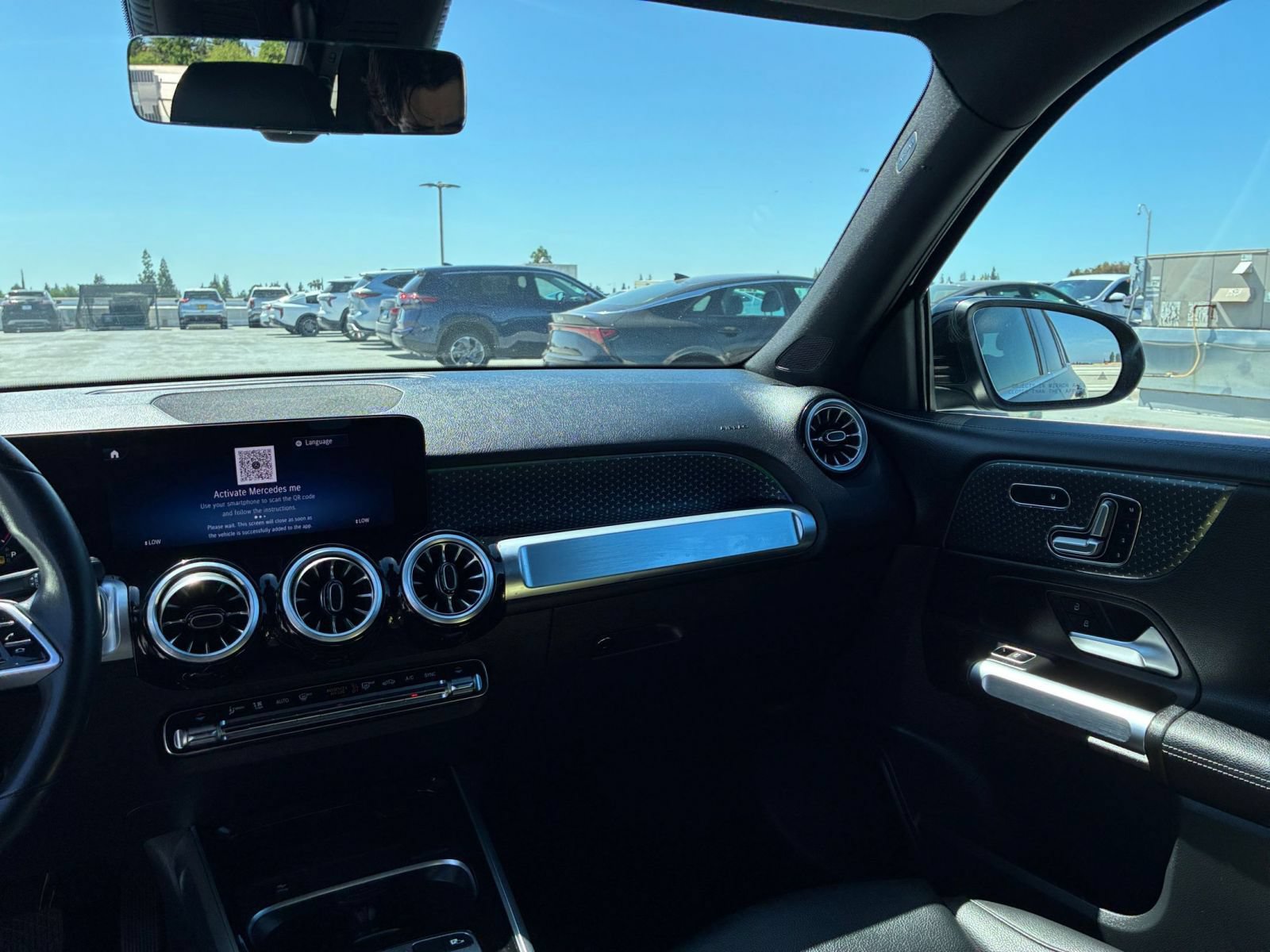 Used 2025 Mercedes-Benz GLB 250 4MATIC image 37