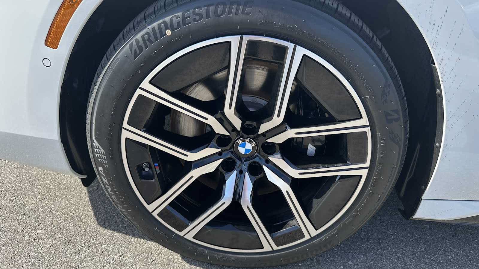 New 2026 BMW 740i xDrive w/ Premium Package AWD/4WD image 11
