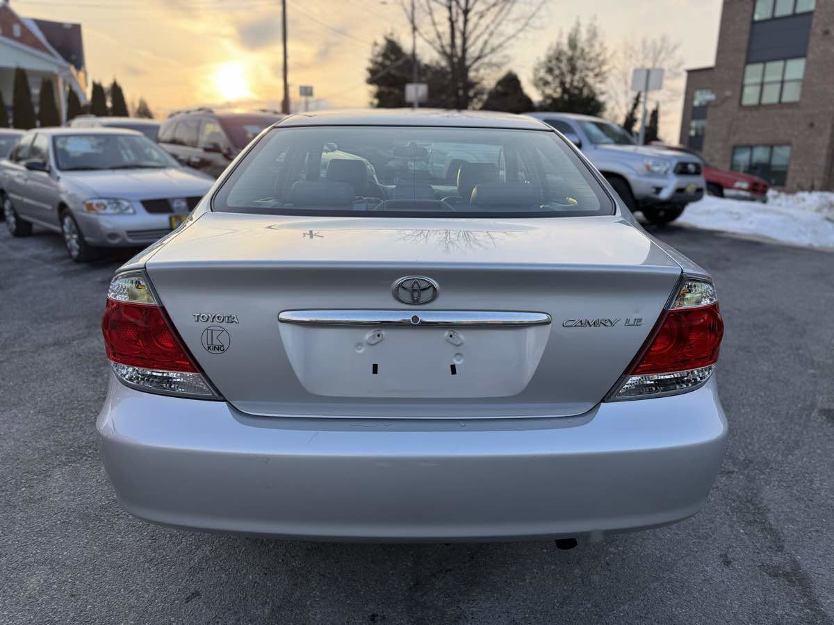 Used 2006 Toyota Camry LE image 8