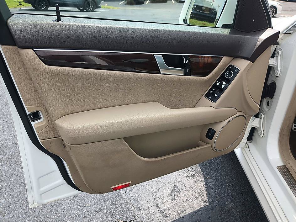 Used 2014 Mercedes-Benz C 250 Sedan image 14
