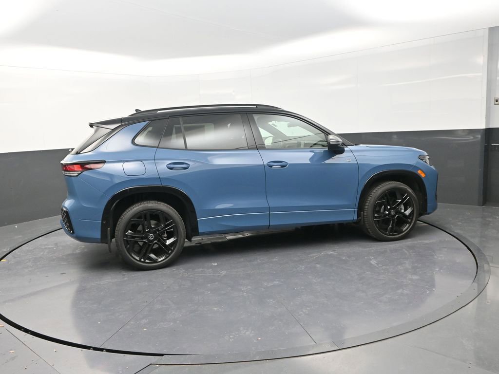 New 2026 Volkswagen Tiguan SE R-Line image 11