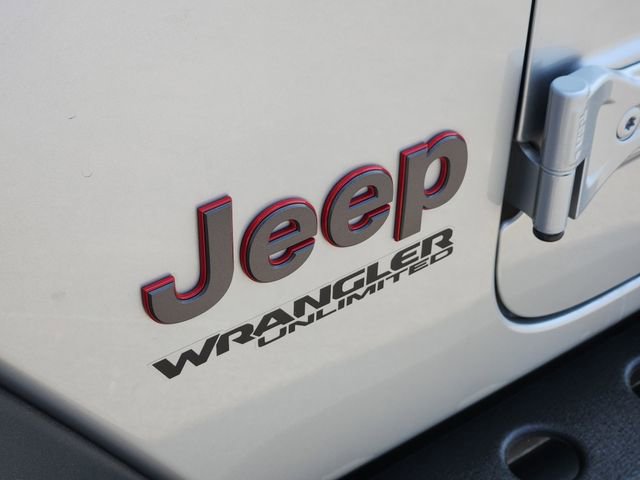 Used 2022 Jeep Wrangler Unlimited Rubicon w/ Cold Weather Group image 22