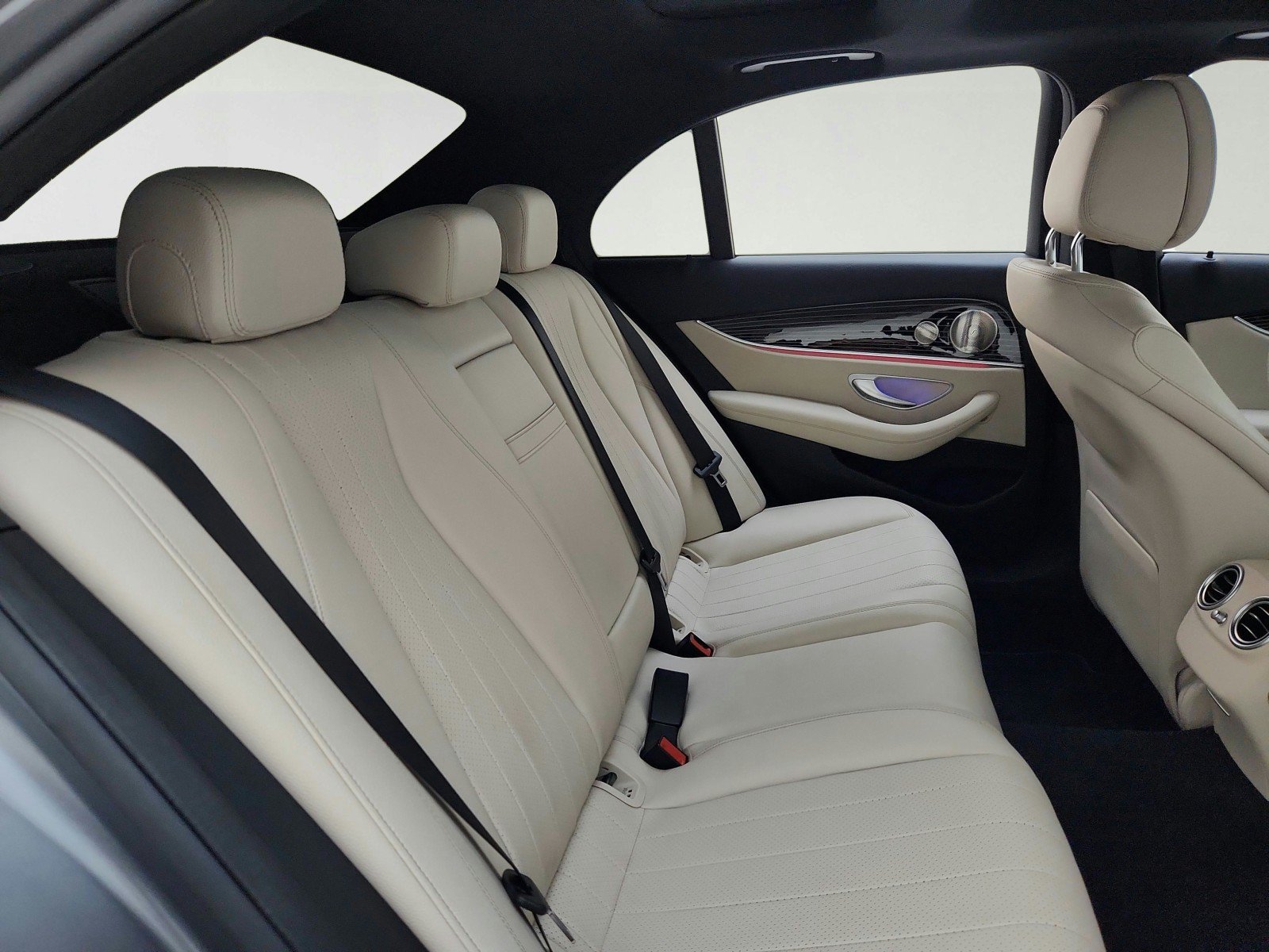 Certified 2023 Mercedes-Benz E 450 4MATIC Sedan image 32