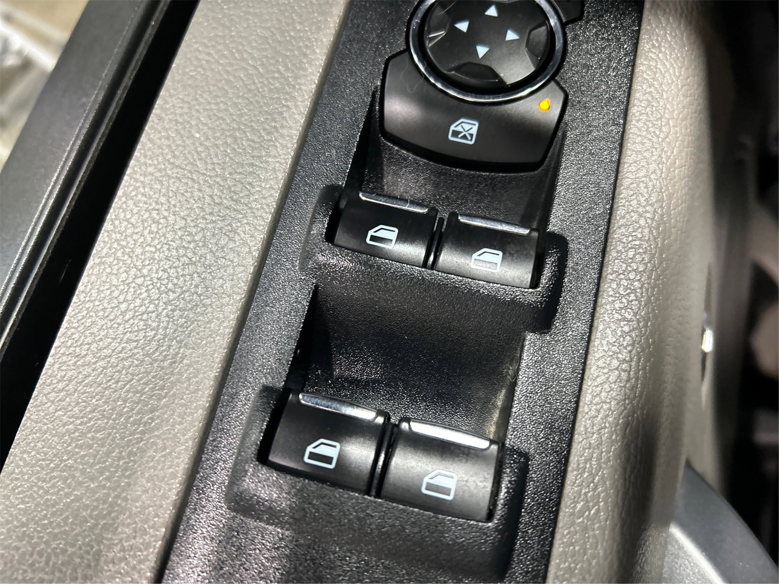 Used 2018 Ford F150 XLT w/ Equipment Group 302A Luxury image 29