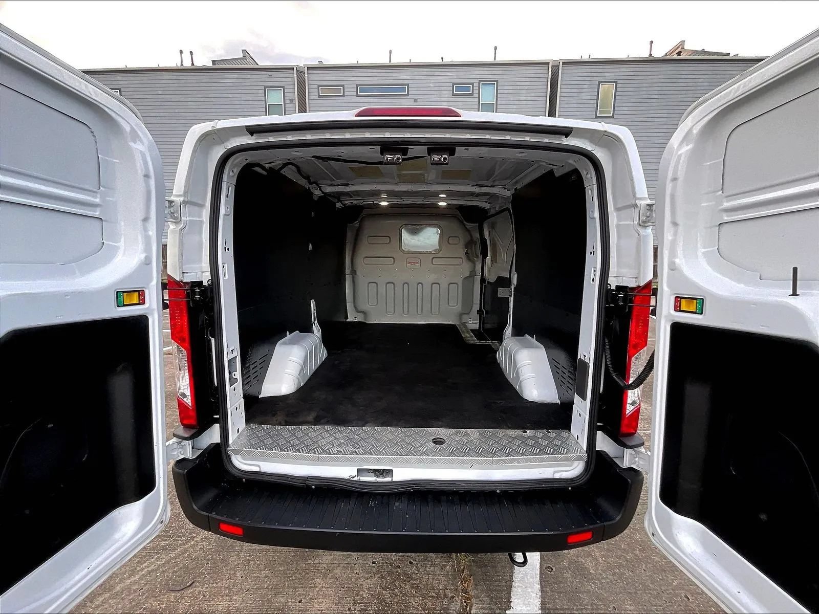 Used 2023 Ford Transit 150 Low Roof RWD image 15