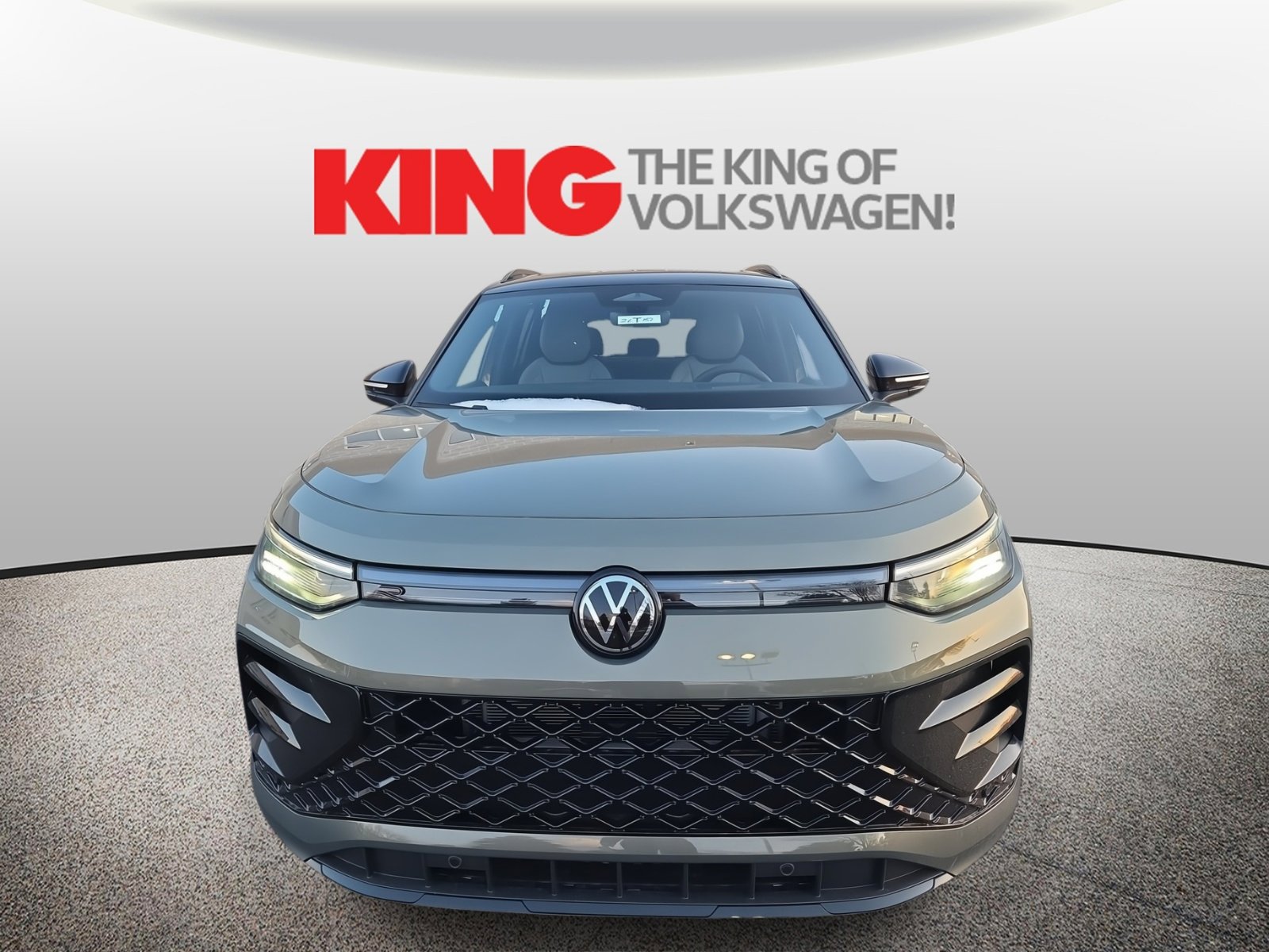 New 2026 Volkswagen Tiguan SE R-Line image 9