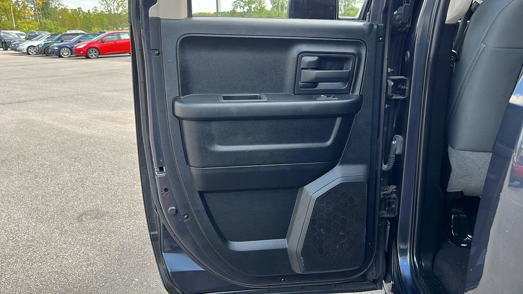 Used 2018 RAM 1500 ST w/ SXT Appearance Group image 26