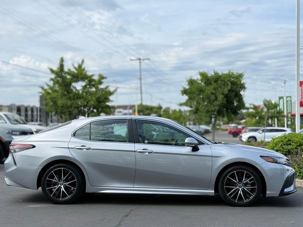 Certified 2023 Toyota Camry SE AWD/4WD image 6