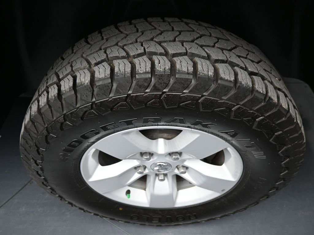 Used 2023 RAM 1500 Classic SLT w/ Protection Group image 9