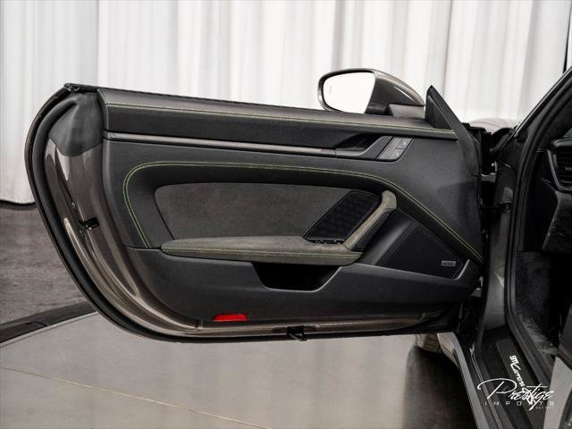 Used 2024 Porsche 911 Carrera GTS RWD image 22