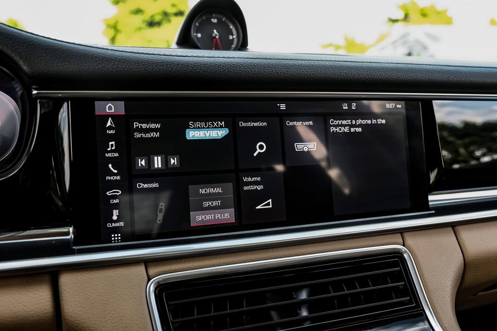 Used 2018 Porsche Panamera 4 image 36