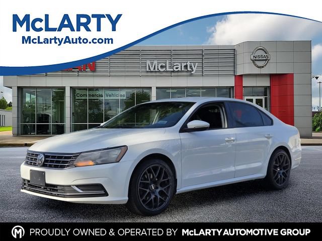 Used 2018 Volkswagen Passat 2.0T S w/ Driver Assistance Package FWD image 1