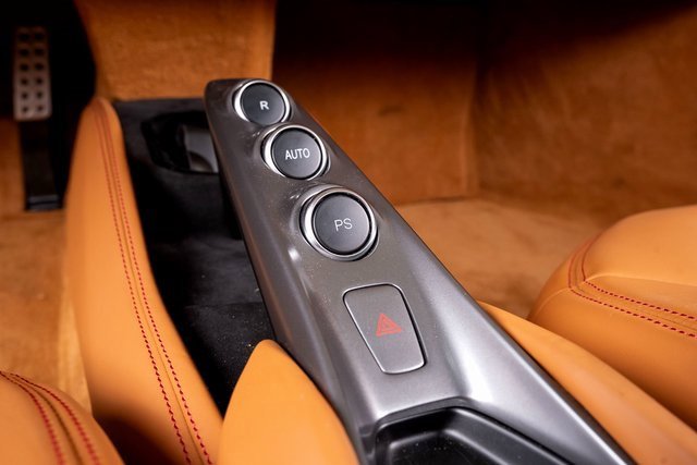 Used 2022 Ferrari F8 Tributo image 42