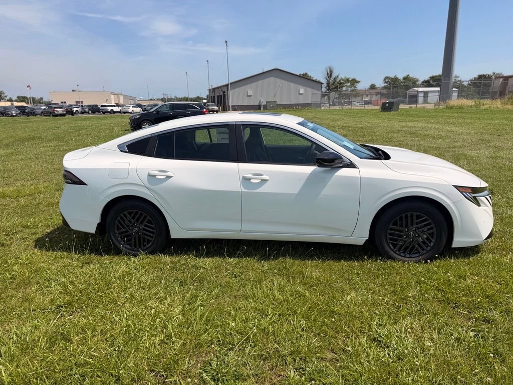 New 2026 Nissan Sentra SV w/ SV Convenience Package FWD image 4