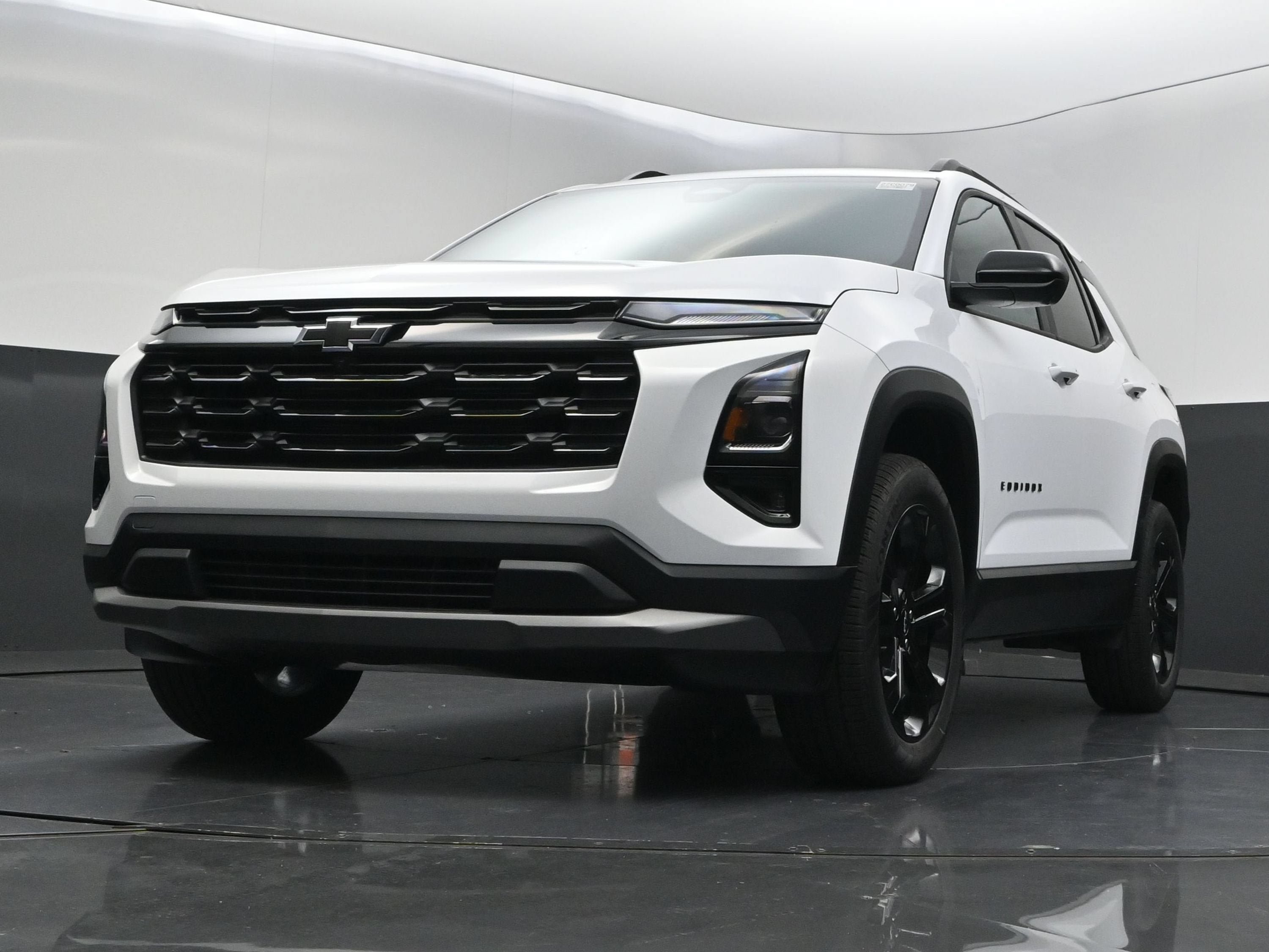 New 2027 Chevrolet Equinox LT w/ Convenience Package II FWD image 42