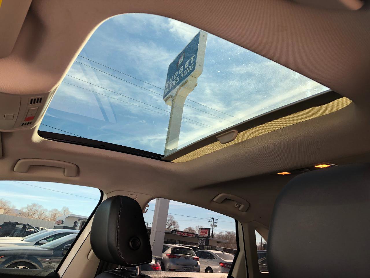 Used 2019 Volkswagen Jetta SEL Premium FWD image 13