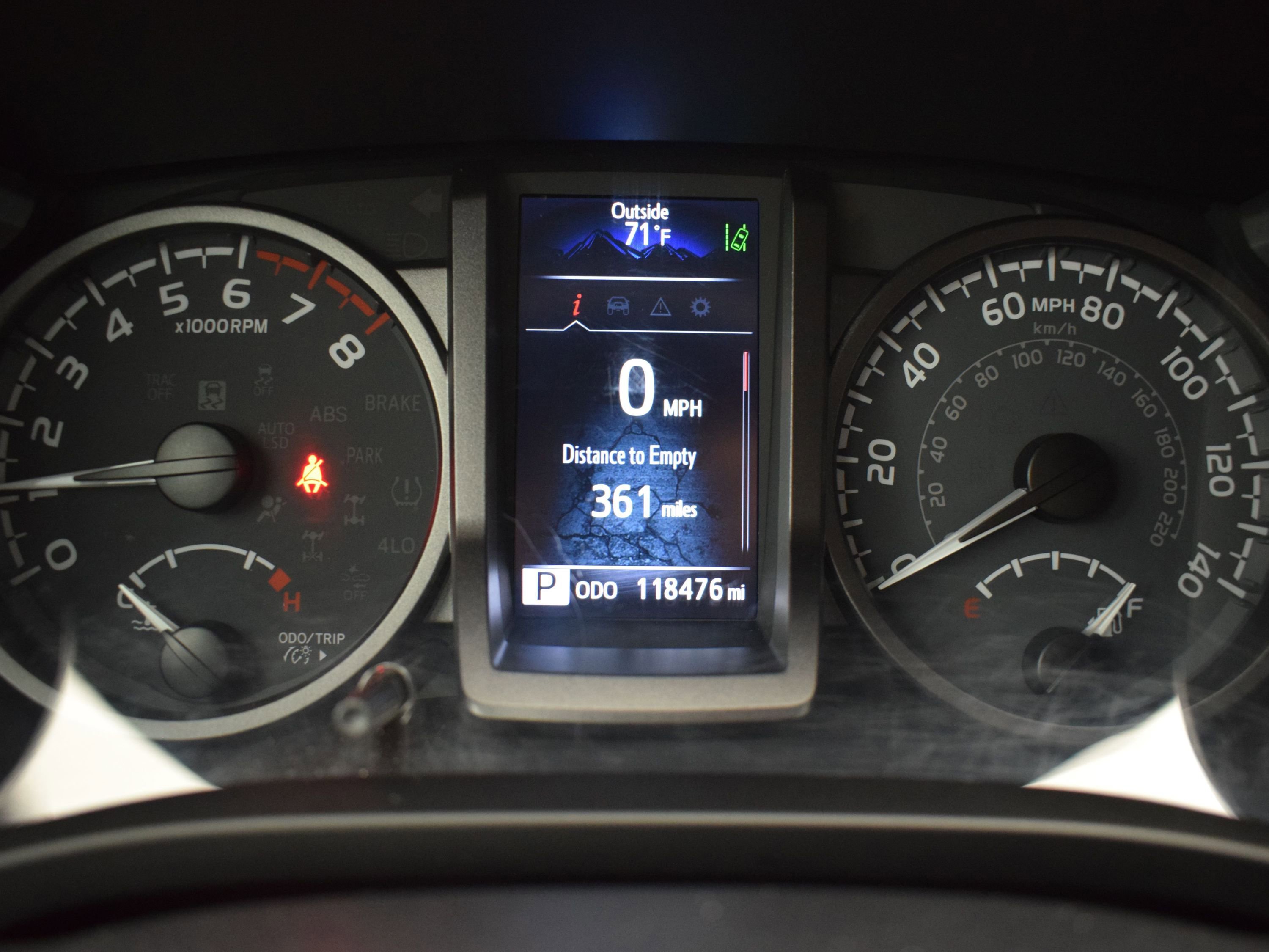 Used 2021 Toyota Tacoma TRD Sport w/ Technology Package image 18