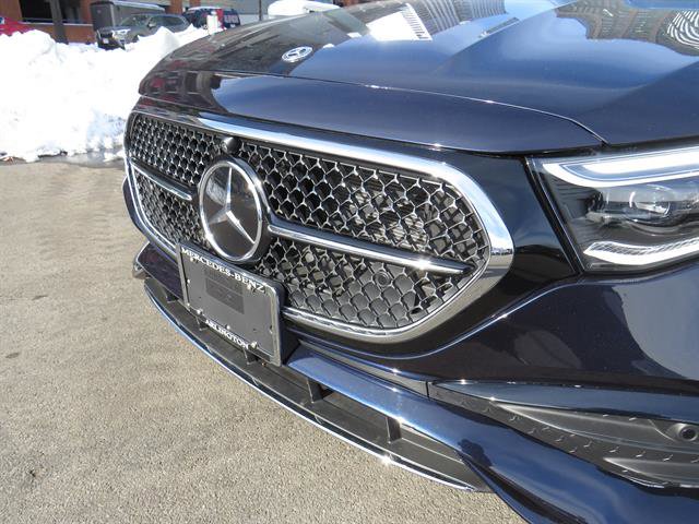Used 2025 Mercedes-Benz E 450 4MATIC Sedan image 27