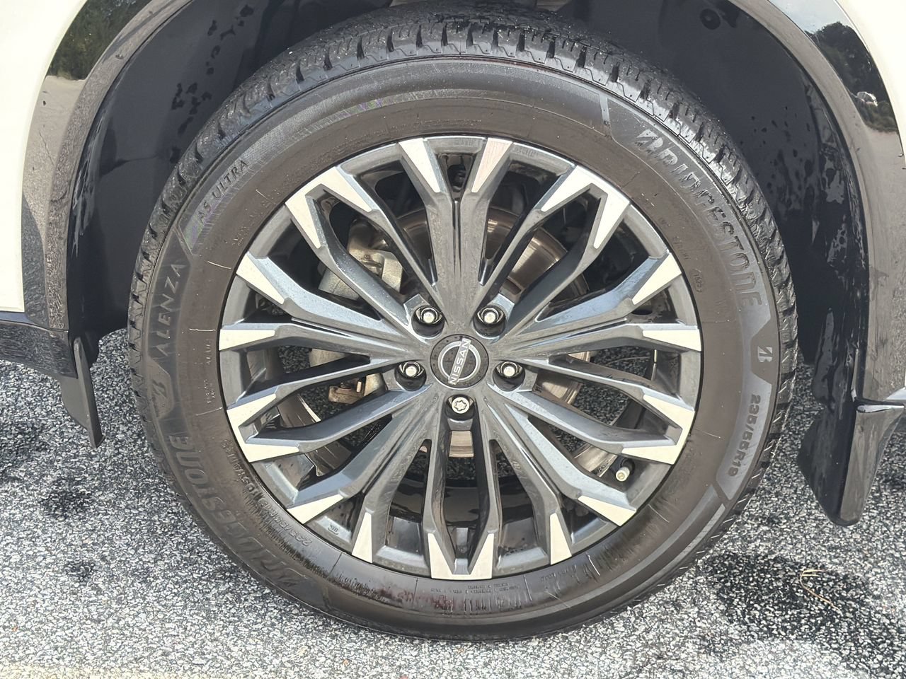Used 2024 Nissan Rogue Platinum FWD image 33