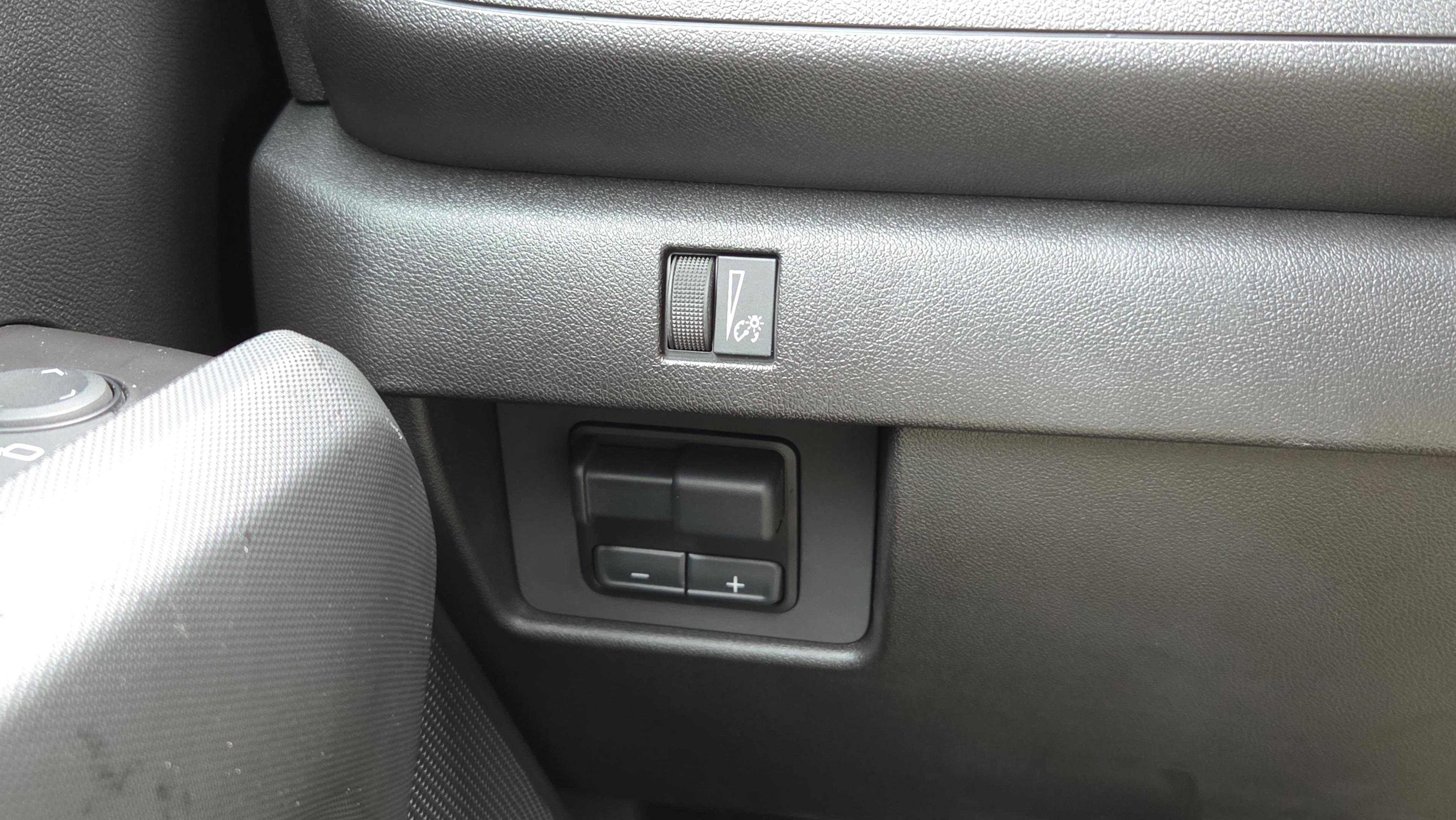 Used 2025 Chevrolet Colorado Trail Boss image 25