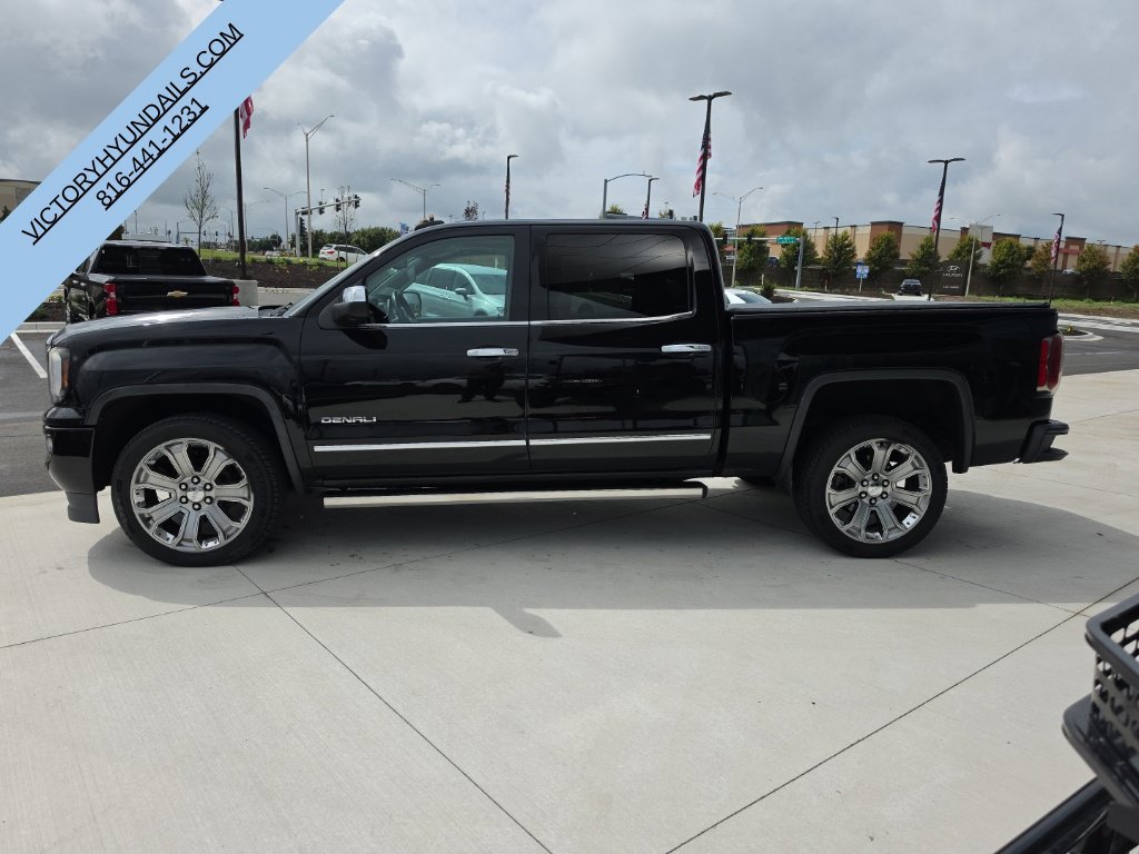 Used 2018 GMC Sierra 1500 Denali w/ Denali Ultimate Package AWD/4WD image 2