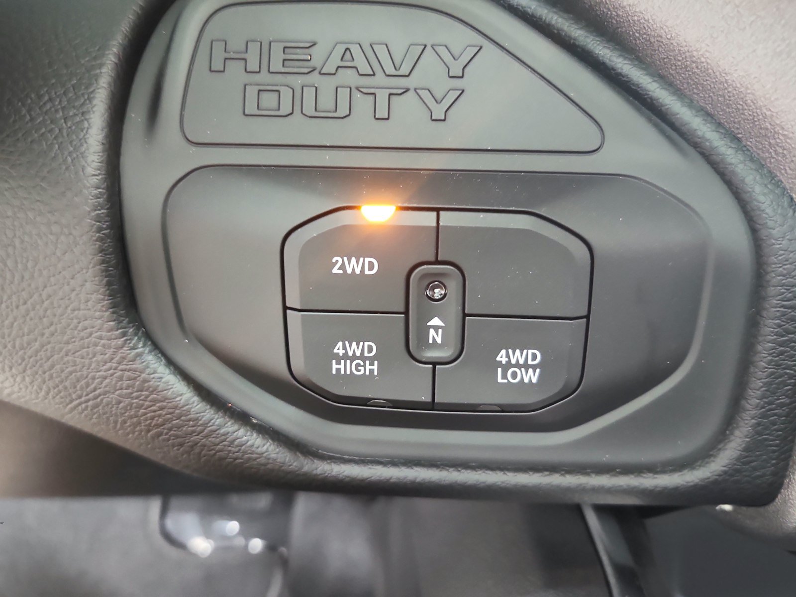 New 2026 RAM 2500 Laramie AWD/4WD image 27