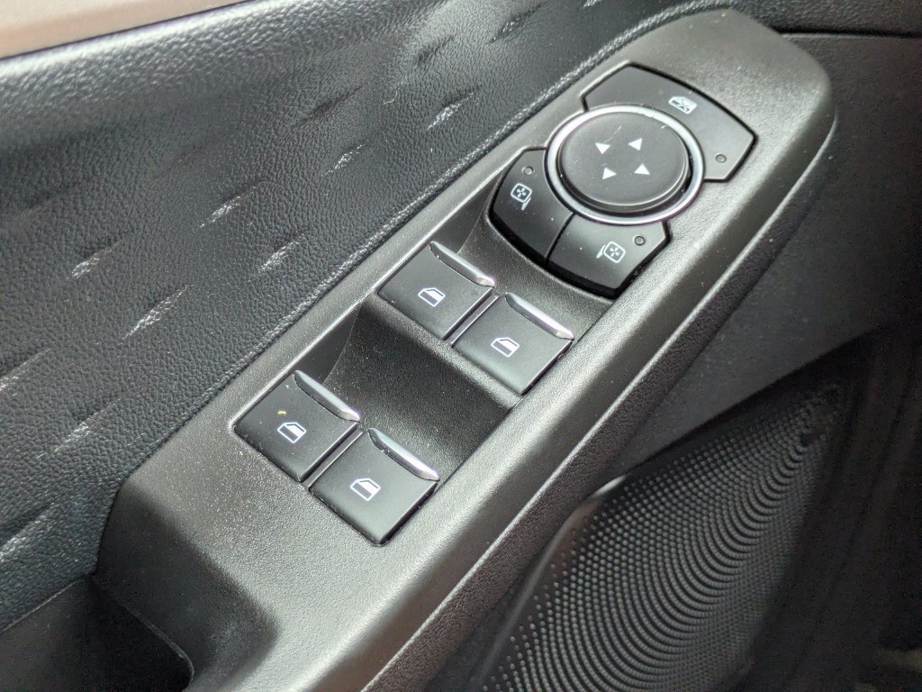 Used 2020 Ford Escape SE Sport FWD image 23