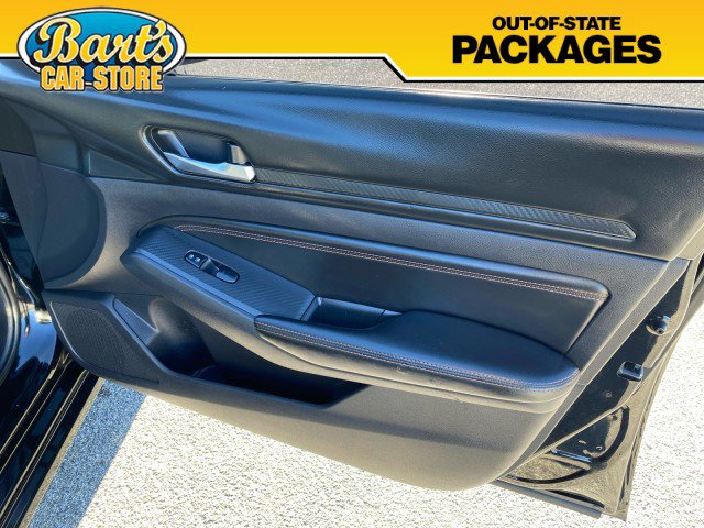 Used 2020 Nissan Altima 2.5 SR w/ Premium Package image 12