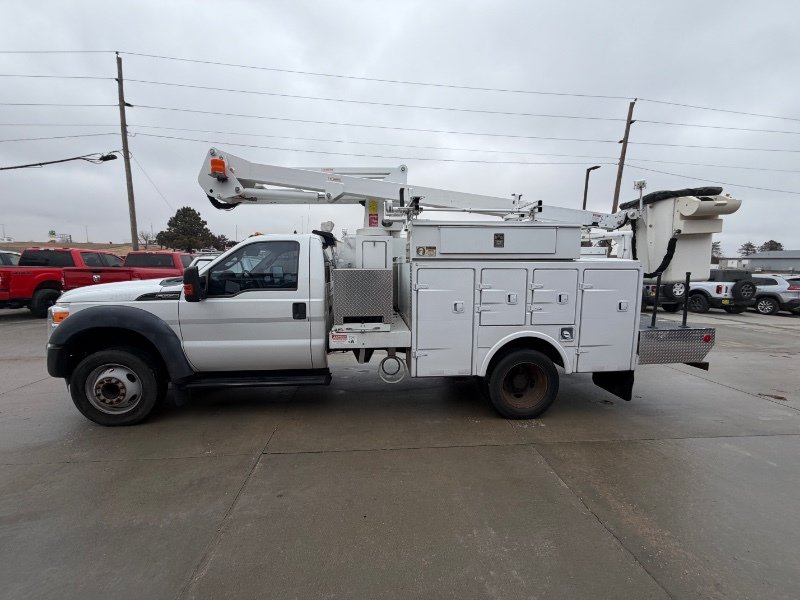 Used 2013 Ford F550 2WD Regular Cab Super Duty w/ Payload Upgrade Pkg image 5