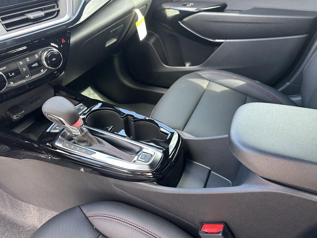 New 2026 Chevrolet Trax RS w/ Sunroof Package image 24