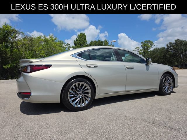 Used 2024 Lexus ES 300h Ultra Luxury w/ Accessory Package (Z1) FWD image 3