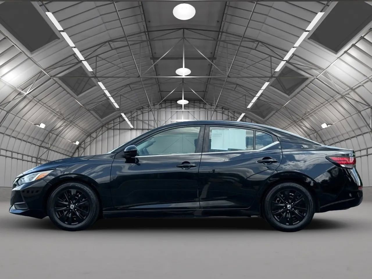 Used 2021 Nissan Sentra SV image 4
