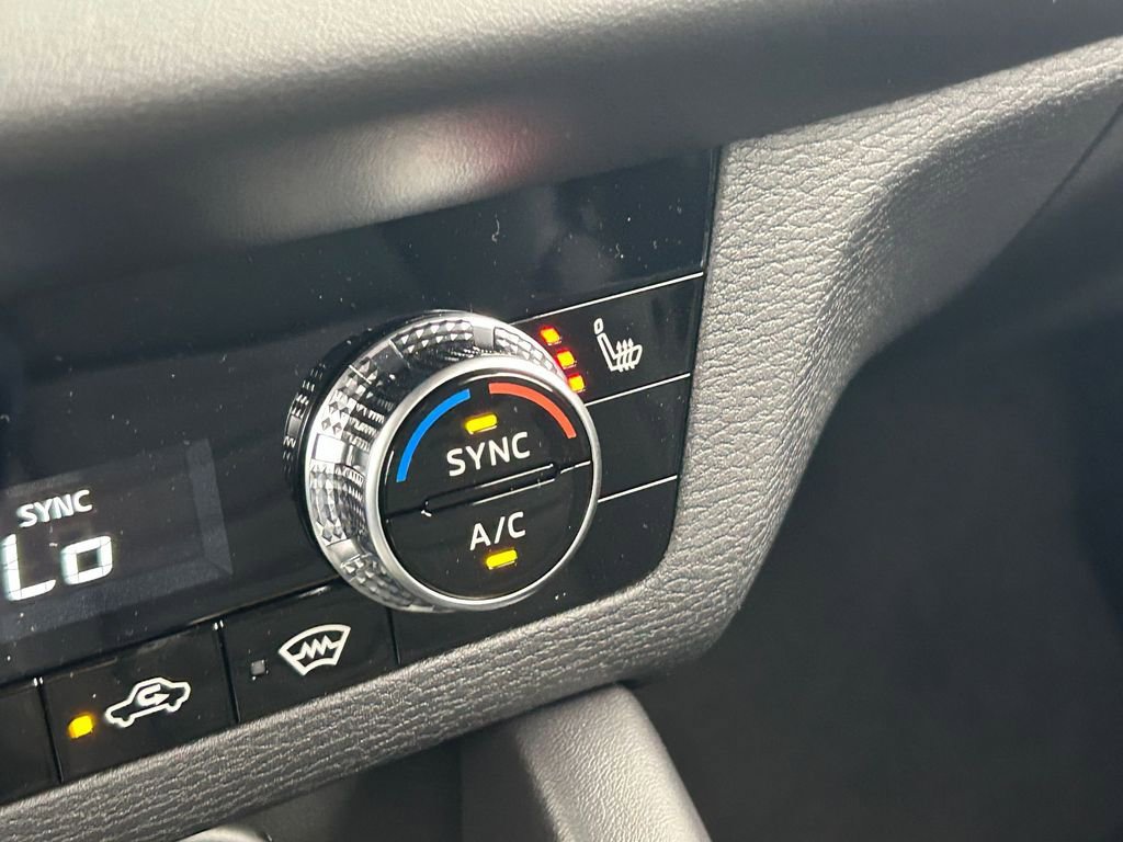 New 2025 Mitsubishi Outlander AWD image 27