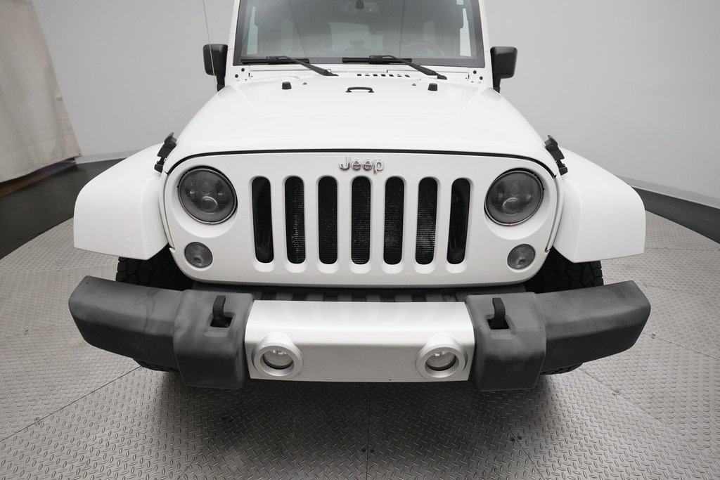 Used 2015 Jeep Wrangler Unlimited Sahara w/ Connectivity Group image 20