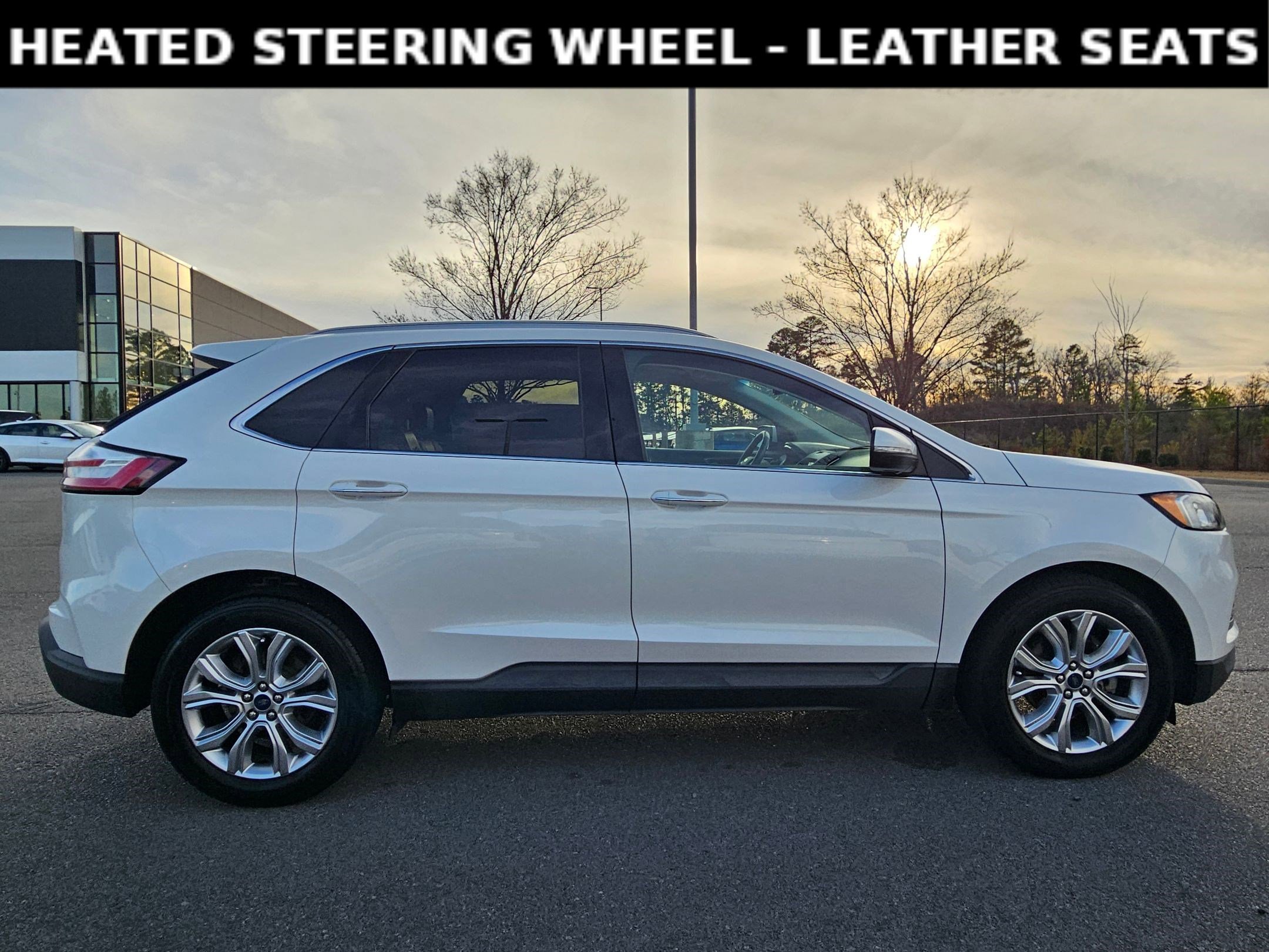 Used 2020 Ford Edge Titanium image 8