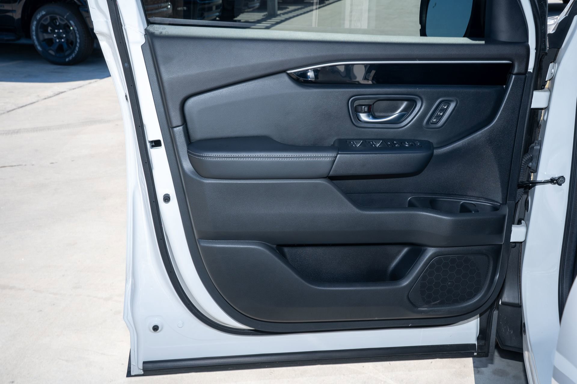 Certified 2025 Honda Pilot EX-L image 12