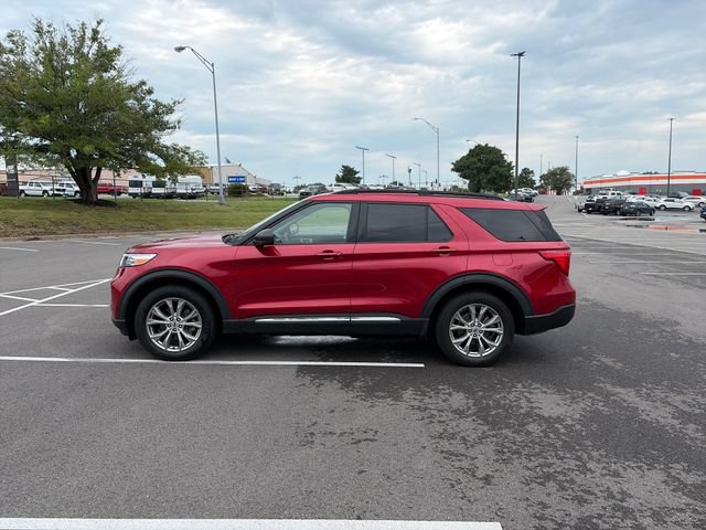Used 2021 Ford Explorer XLT w/ Equipment Group 202A AWD/4WD image 23
