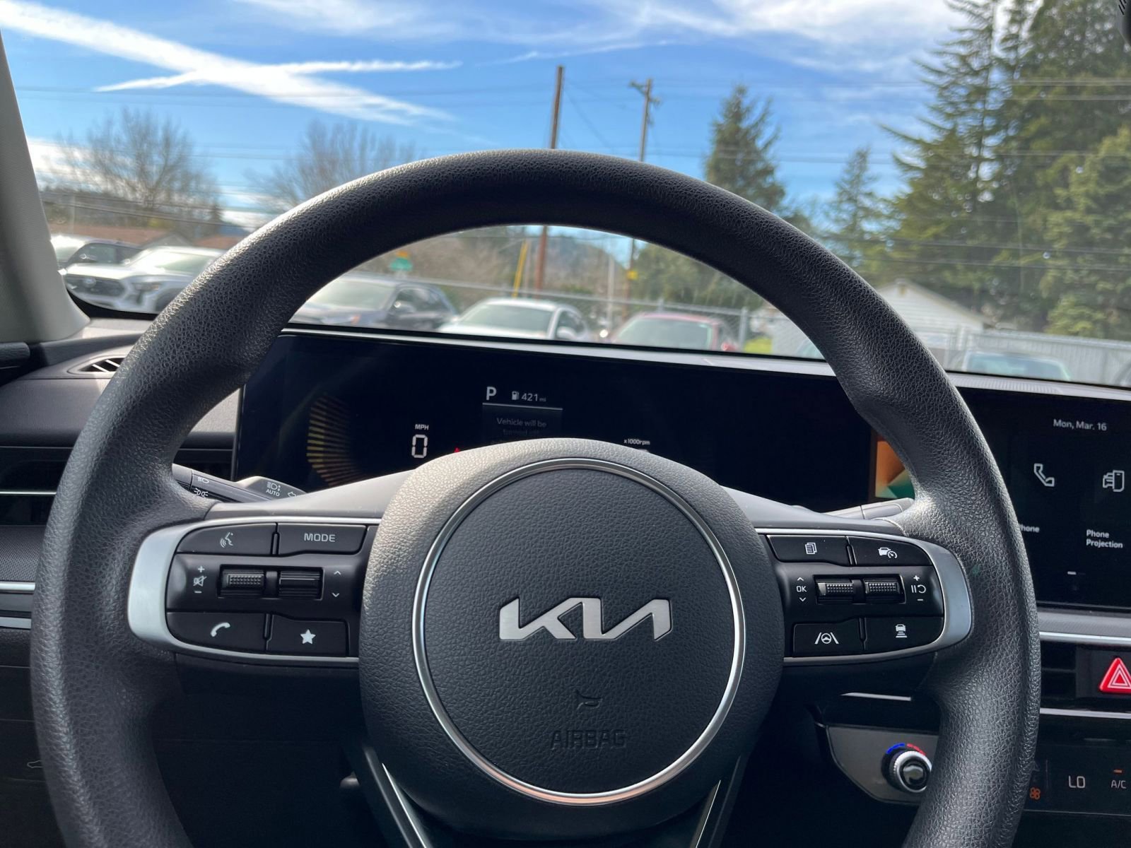 Used 2025 Kia K5 LXS image 28