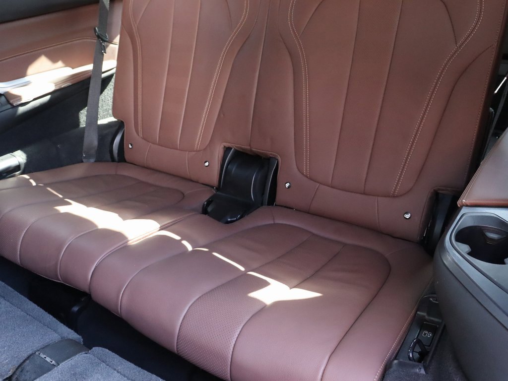 Used 2022 BMW X7 xDrive40i w/ M Sport Package image 26