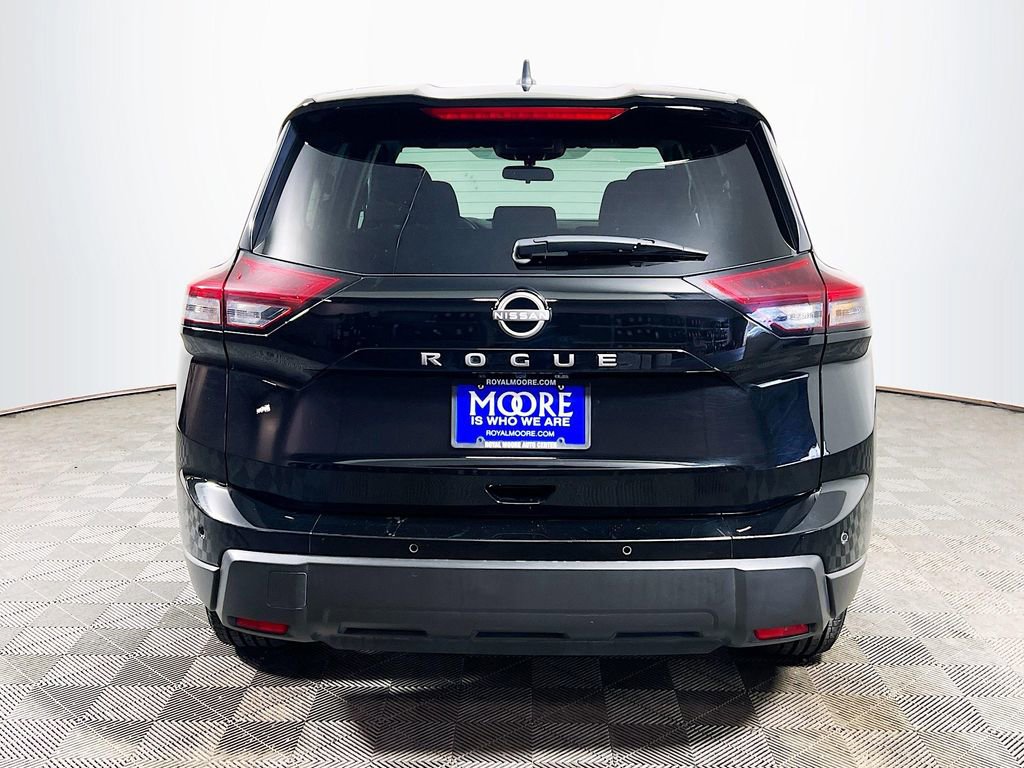 Used 2024 Nissan Rogue S image 6