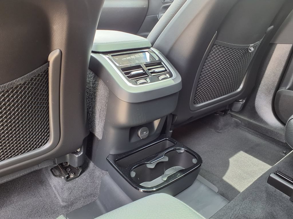 Certified 2024 Volvo XC90 B6 Plus AWD/4WD image 22