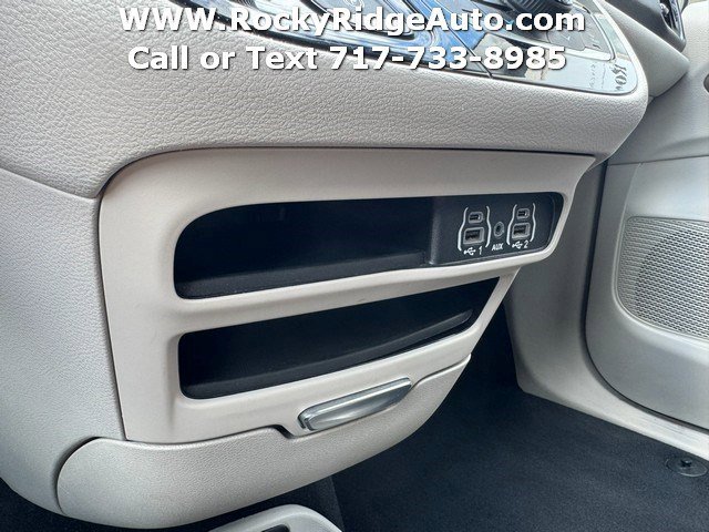 Used 2023 Chrysler Voyager LX FWD image 17